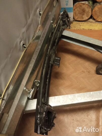 86530-1c300усилитель переднего бампера