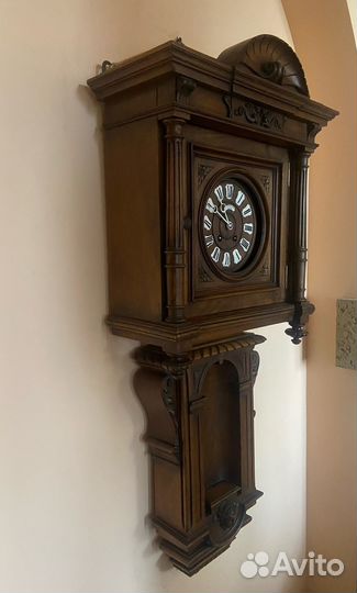 Антикварные настенные часы
