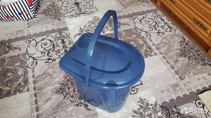 Ведро-туалет