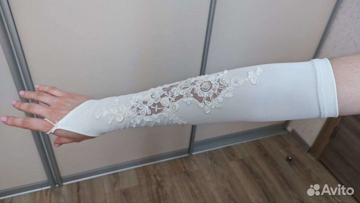 Перчатки вечерние