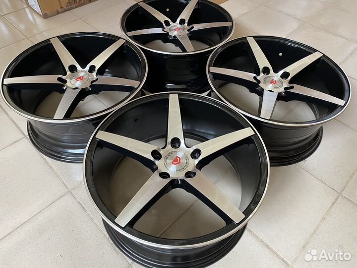 Комплект дисков Vossen CV3 R18 j8,5 5/114,3