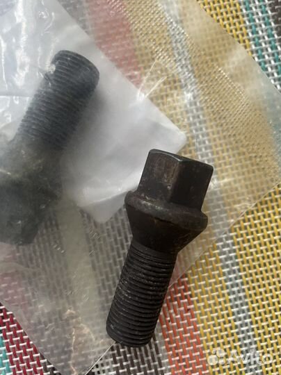 Колесные болты bmw