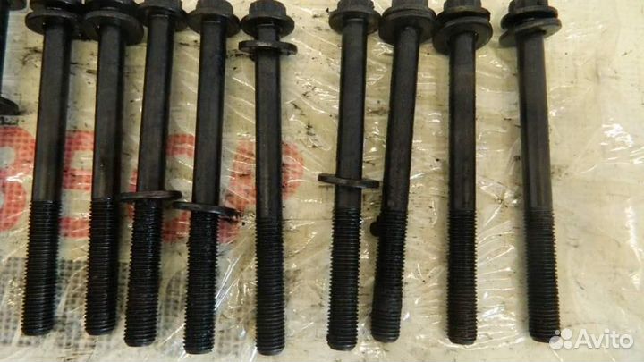 Болт головки блока для Nissan Patrol 5 1997-2010г