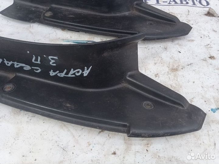 Накладка заднего фонаря Opel Astra H рестайлинг (2006—2014)