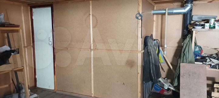 Гараж, > 30 м²