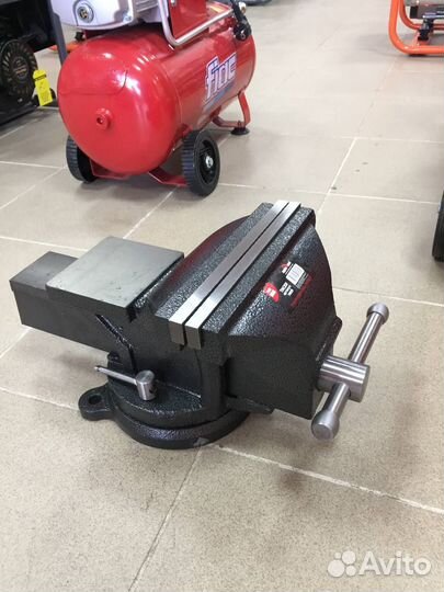 Тиски слесарные 200мм поворотные с наковальней Сер