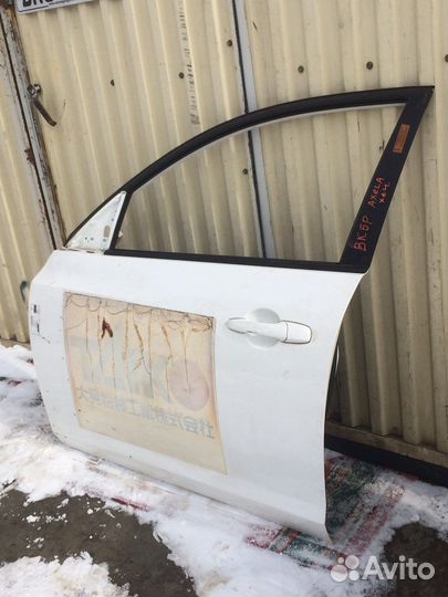 Дверь передняя левая Mazda 3 BK хэтчбек