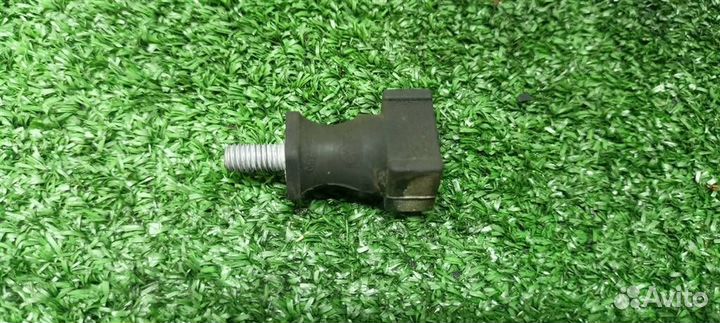 Крепеж Audi Allroad quattro 2012