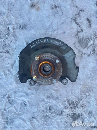 Кулак поворотный правый Suzuki Swift