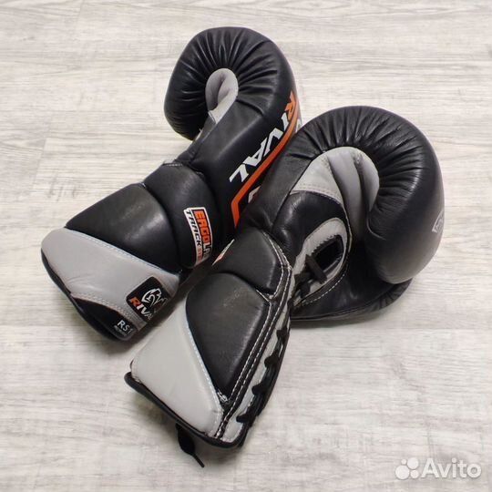 Перчатки боксёрские Rival RS1 18 oz