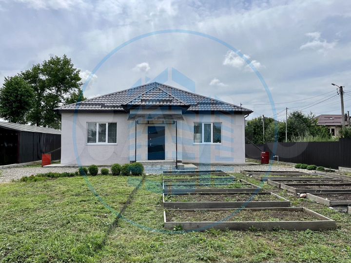 Дом 145,5 м² на участке 7,4 сот.