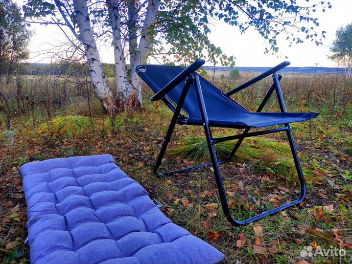 Шезлонг с матрасиком