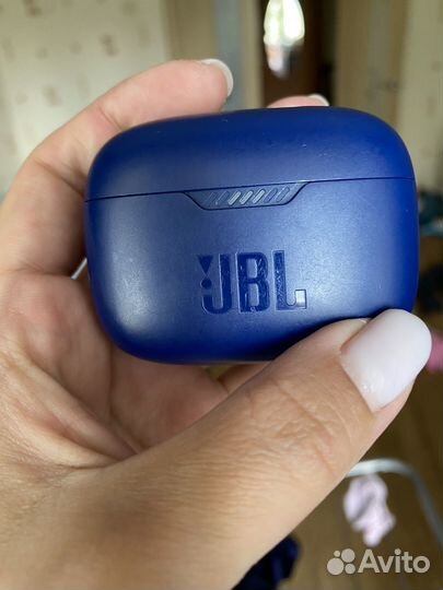 Наушники jbl tune 230nc tws оригилан левый наушник