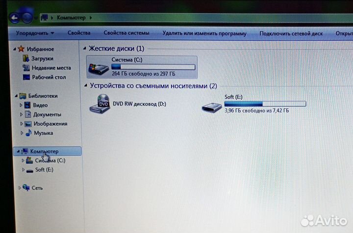 Asus K73S 17дюймов/core i5/4GB/320GB/geforcegt610m