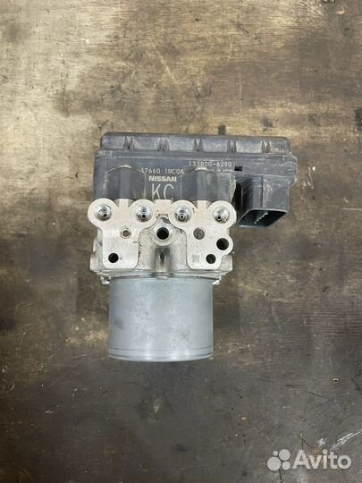 Блок abs nissan fuga y51