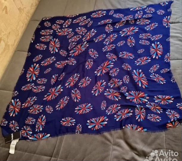Новый женский шарф-парео Desigual