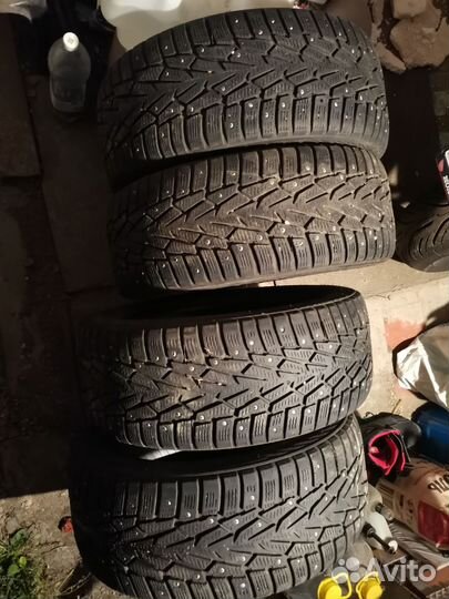 Nokian Tyres Hakkapeliitta 7 215/55 R16