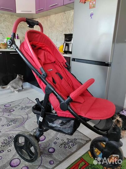 Прогулочная коляска