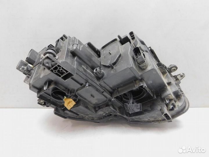 Фара левая Volkswagen Tiguan