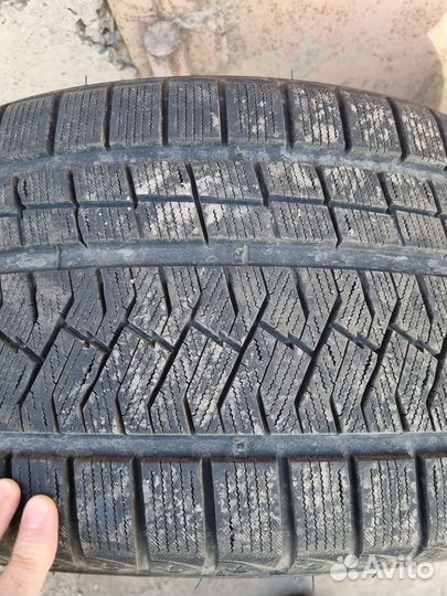 Triangle Snowlink PL02 255/35 R20 97W