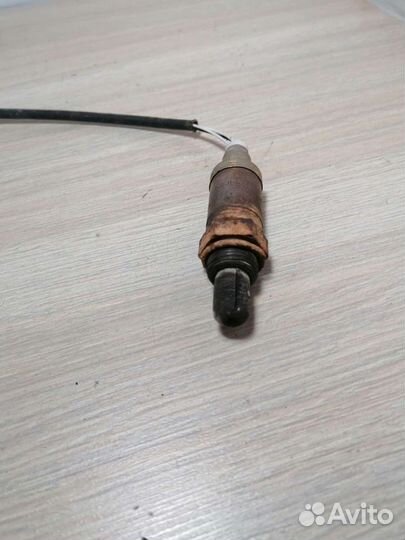 Датчик кислорода Nissan Bluebird U14 QG18DE