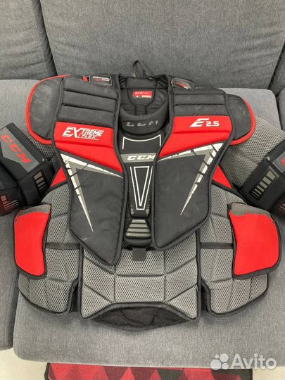 Нагрудник вратаря ccm extreme flex E2.5 jr (L-XL)