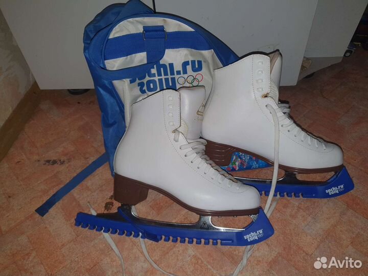 Коньки фигурные женские 38-39 размер