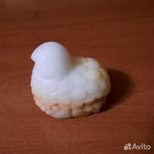 Утка-мандаринка,белый нефрит