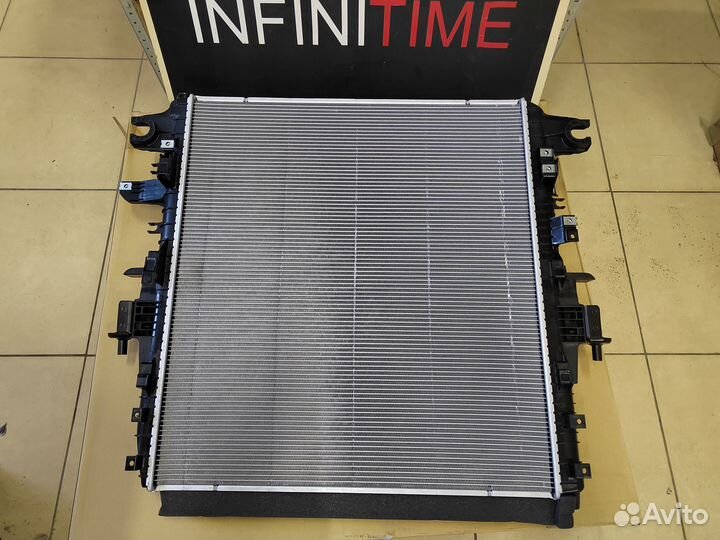 Радиатор охлаждения двс Infiniti QX80 QX56 Z62