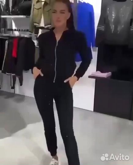 Костюм женский двойка в стразах