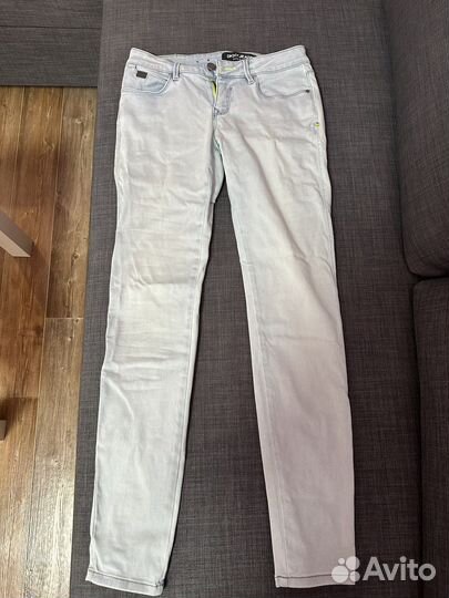 Джинсы dkny jeans