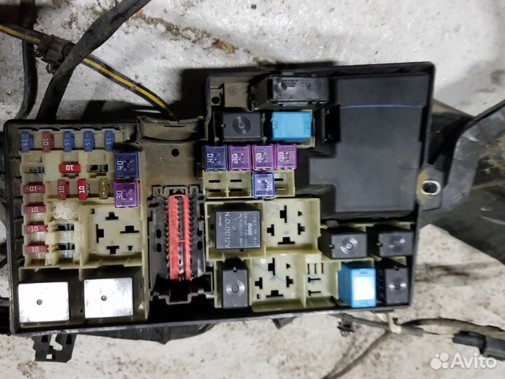 Блок предохранителей Мазда 3 вк