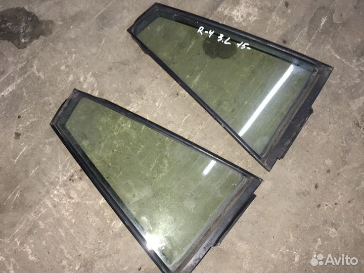 Форточка двери задняя левая Toyota RAV4 2015г