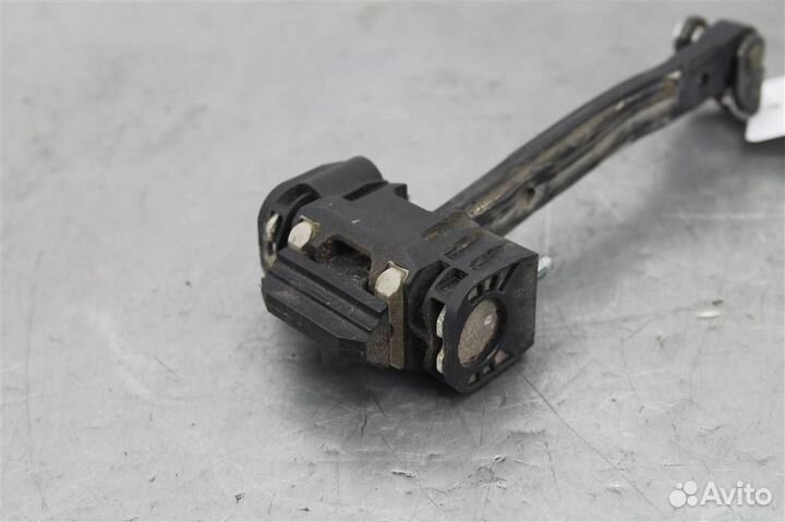 Ограничитель двери задней Volvo XC90 2014-2019