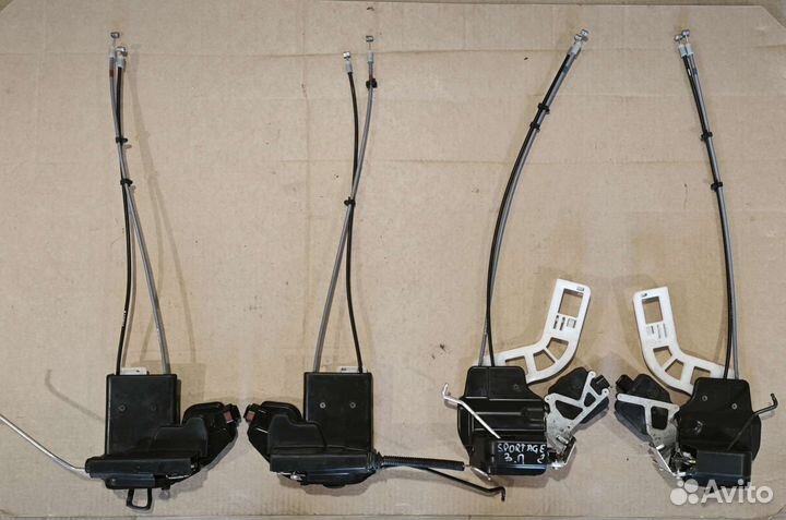 Замок двери в сборе пер/зад Kia Sportage 2 04-10