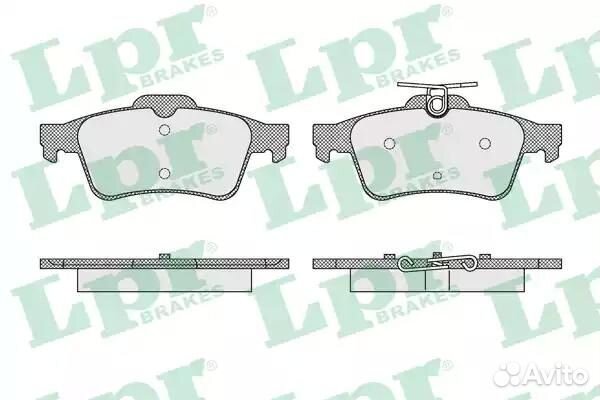 05P1637 Комплект тормозных колодок