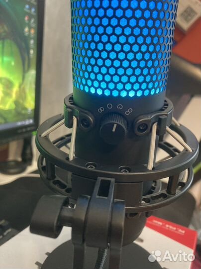 Микрофон HyperX QuadCast S