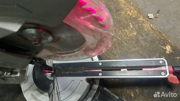 Торцовочная пила Metabo