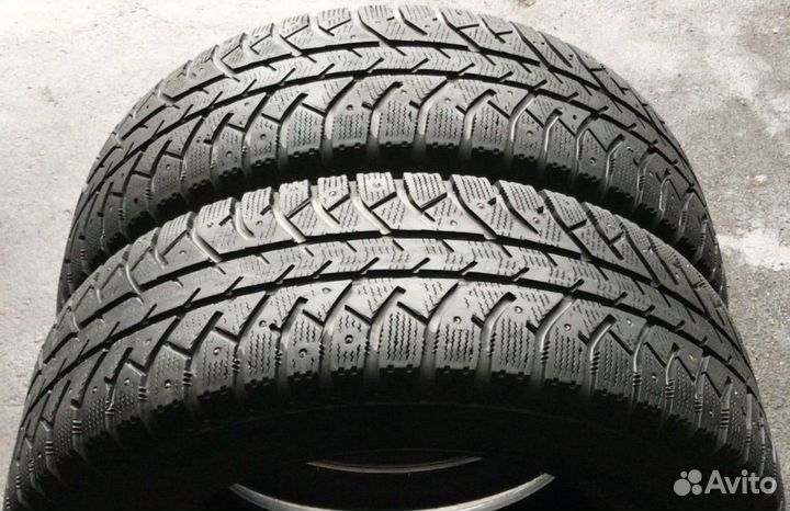 Bridgestone Ice Cruiser 7000 245/70 R16