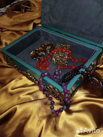 Шкатулка большая