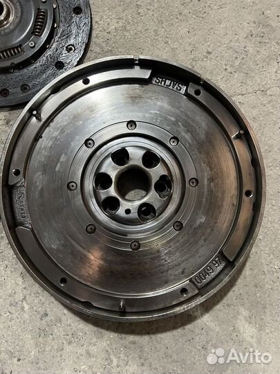 Маховик 2ух массовый Skoda SuperB 1.9tdi BPZ