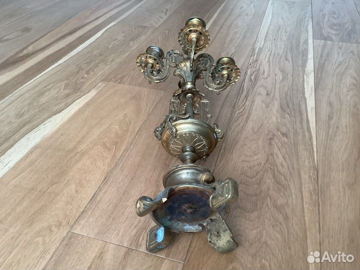 Старинный подсвечник