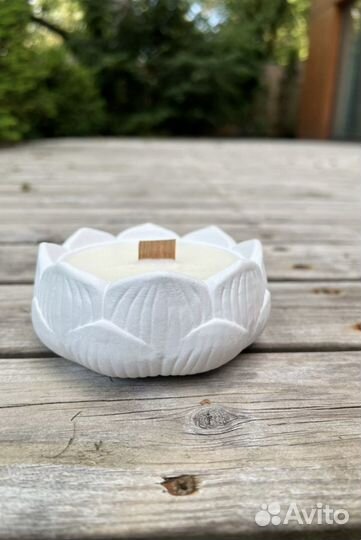 Свеча Лотос