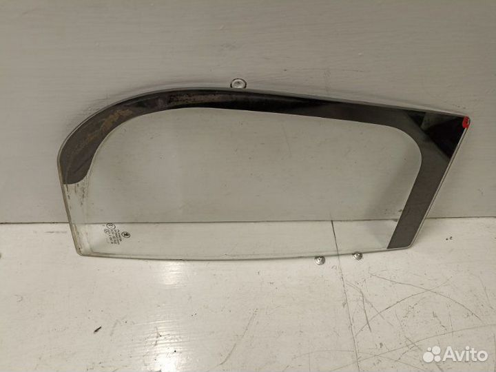 Форточка двери задняя правая Skoda Fabia 5J 2007
