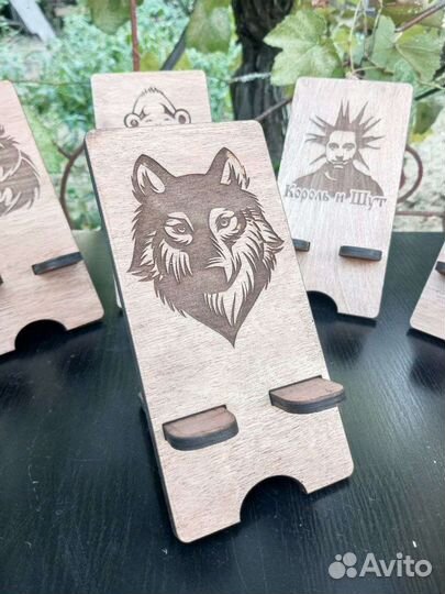 Король и шут подставки для телефона деревянные