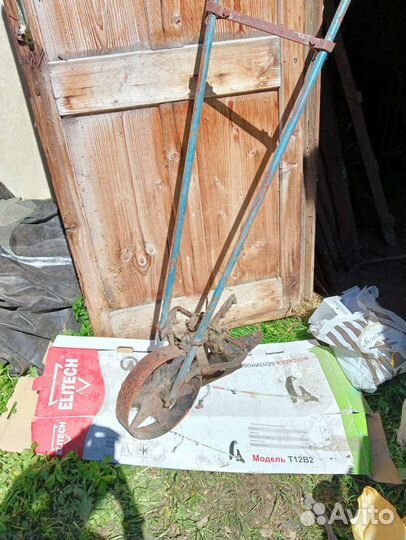 Плуг ручной(окучник)