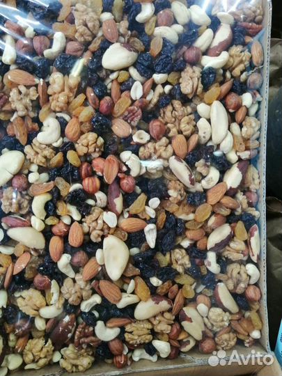 Орехи сухофрукты специи. Новогодние подарки