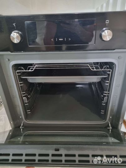 Встраеваемый духовой шкаф Hansa boei6