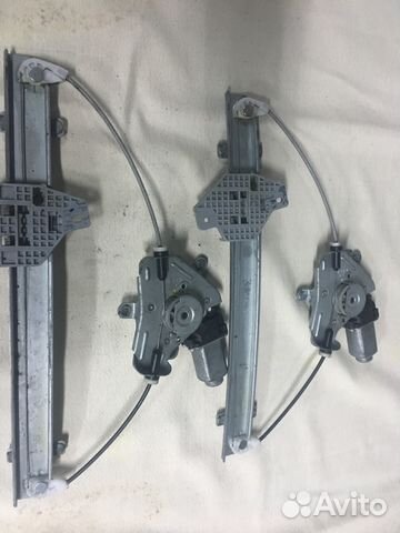 Hyundai Solaris Стеклоподьемниг задний правый