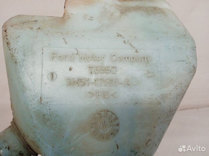 Бачок омывателя лобового стекла Ford Focus 2